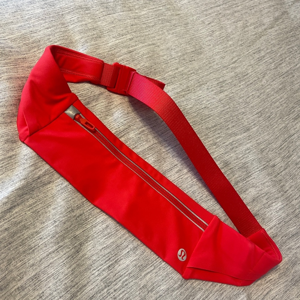Lululemon Fast and Free Run Belt - Red (SOLD OUT ONLINE)